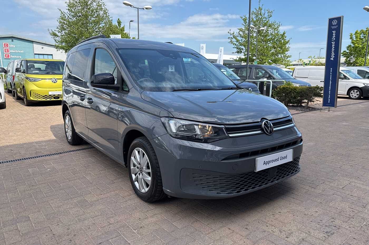 Main listing image - Volkswagen Caddy Life