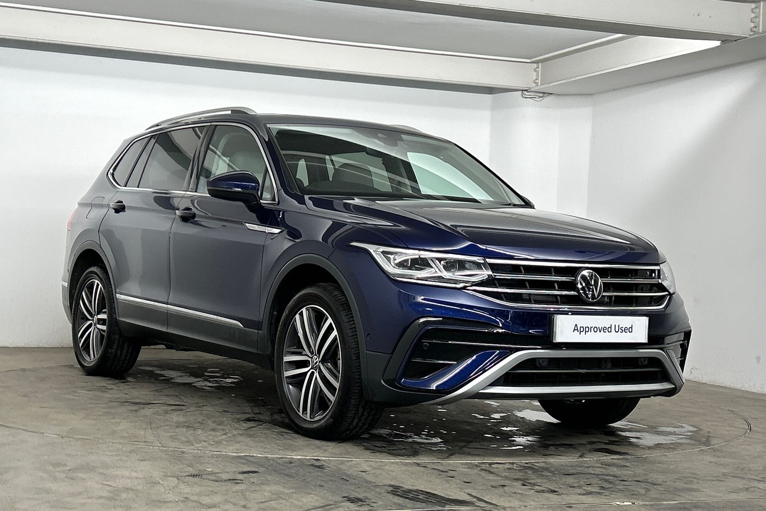 Main listing image - Volkswagen Tiguan Allspace
