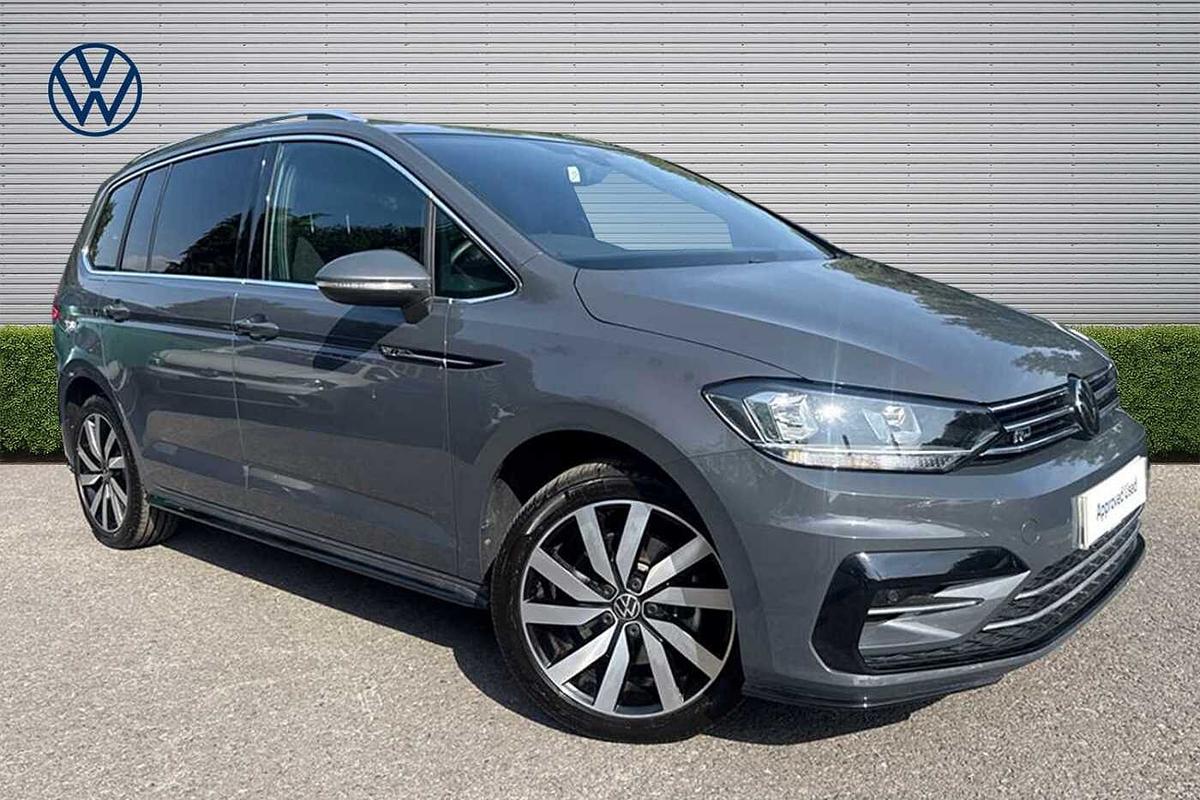 Main listing image - Volkswagen Touran