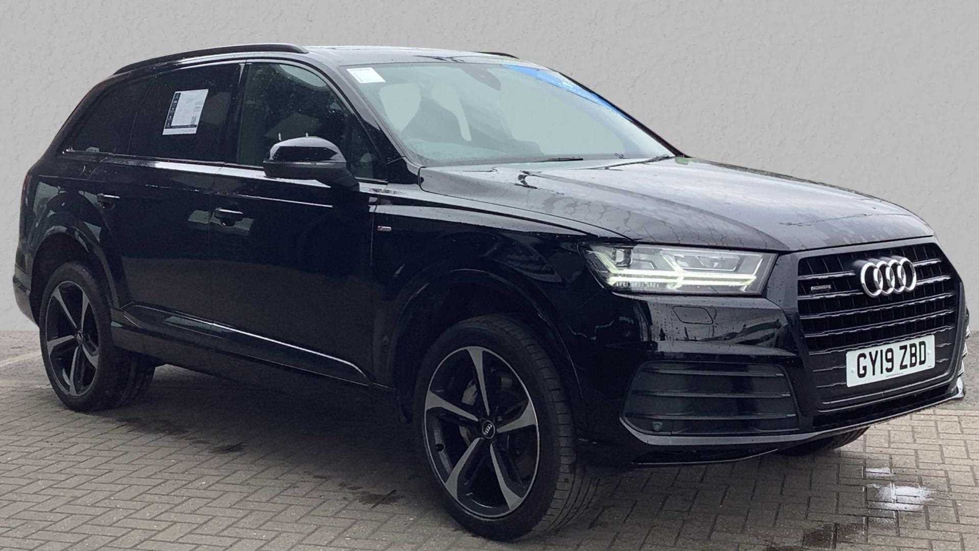 Main listing image - Audi Q7