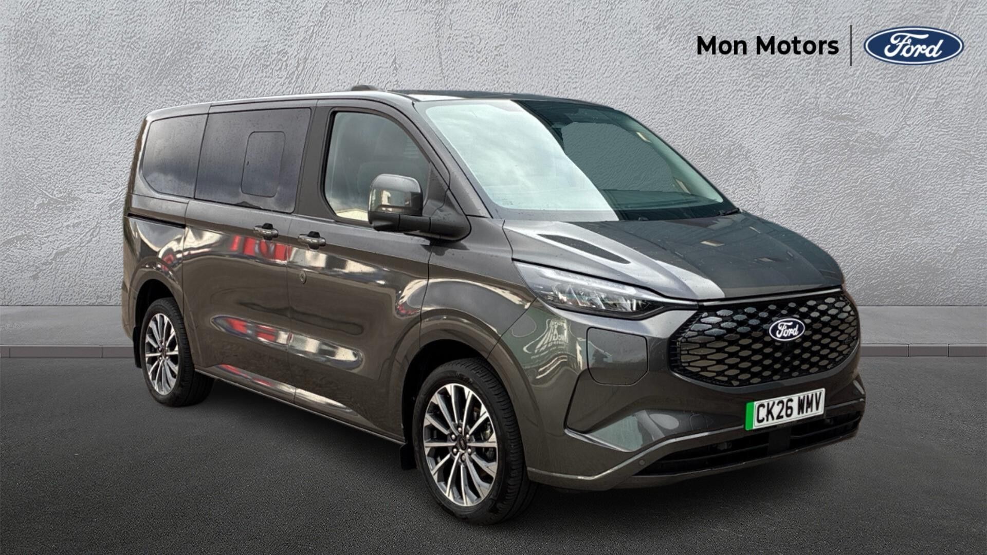 Main listing image - Ford Tourneo Custom