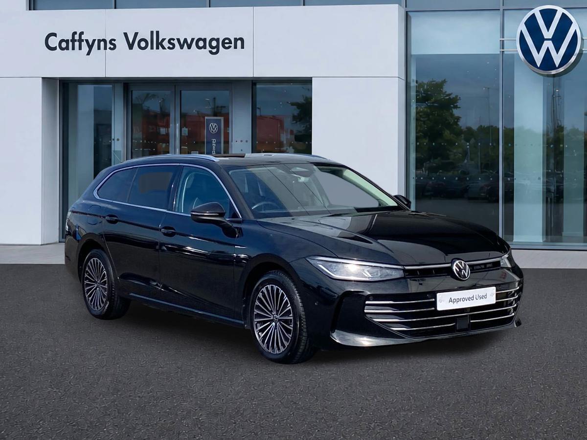 Main listing image - Volkswagen Passat