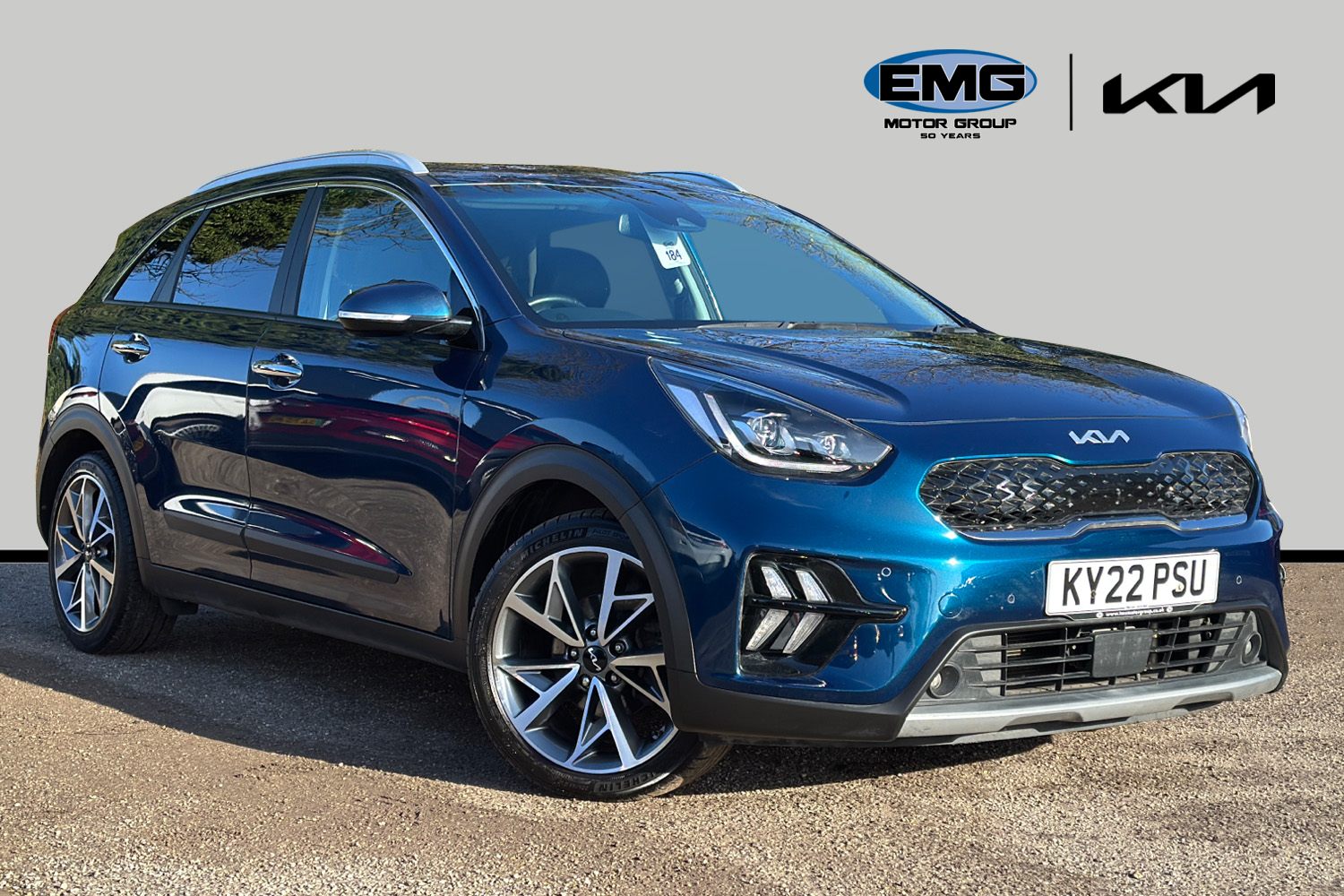 Main listing image - Kia Niro