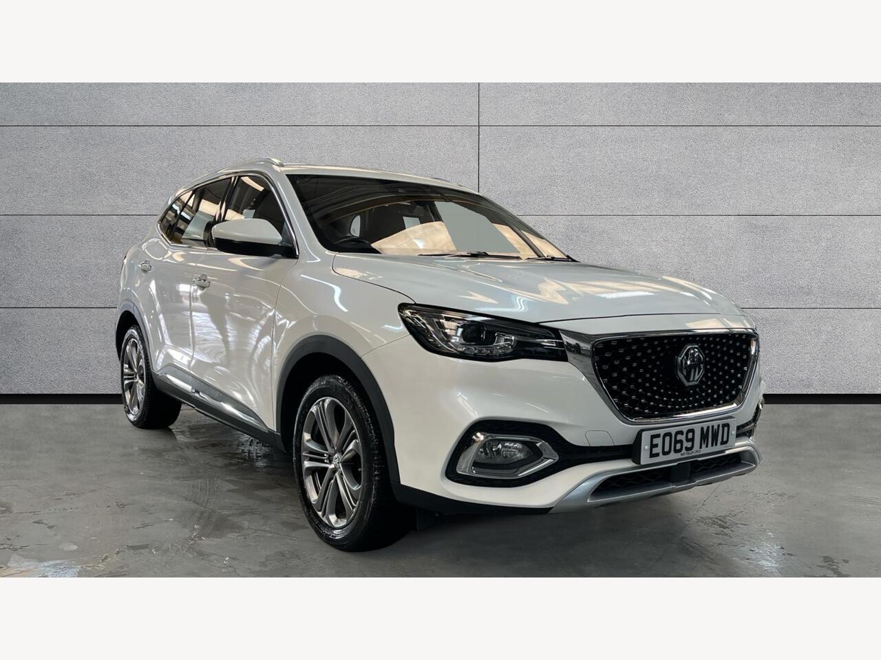 Main listing image - MG HS