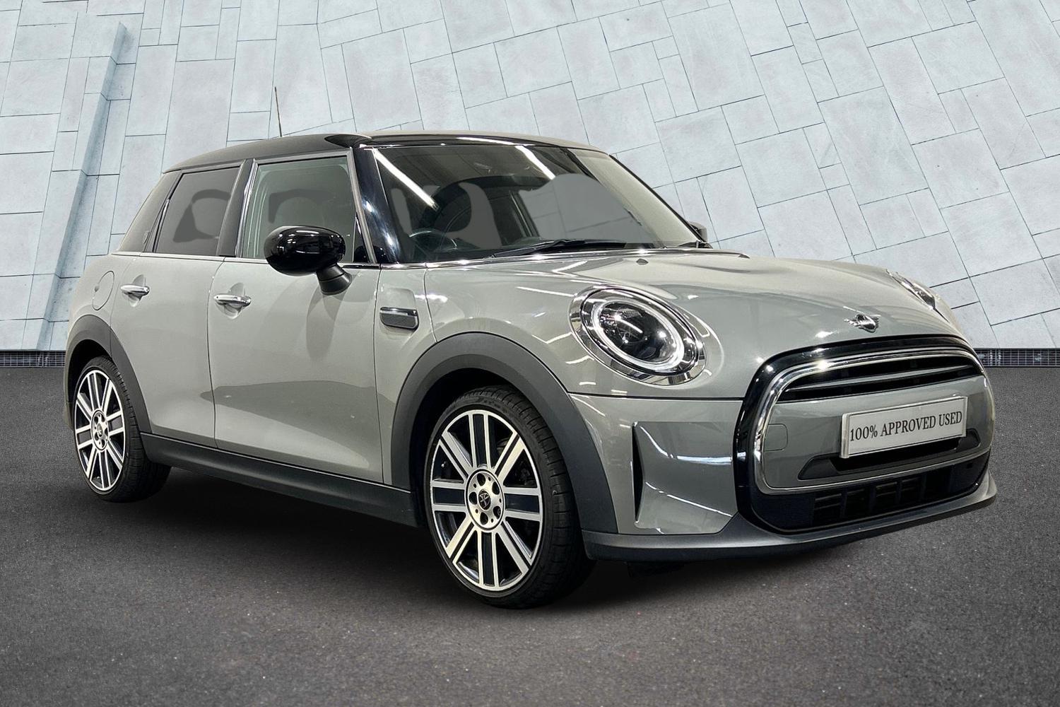 Main listing image - MINI Hatchback 5dr
