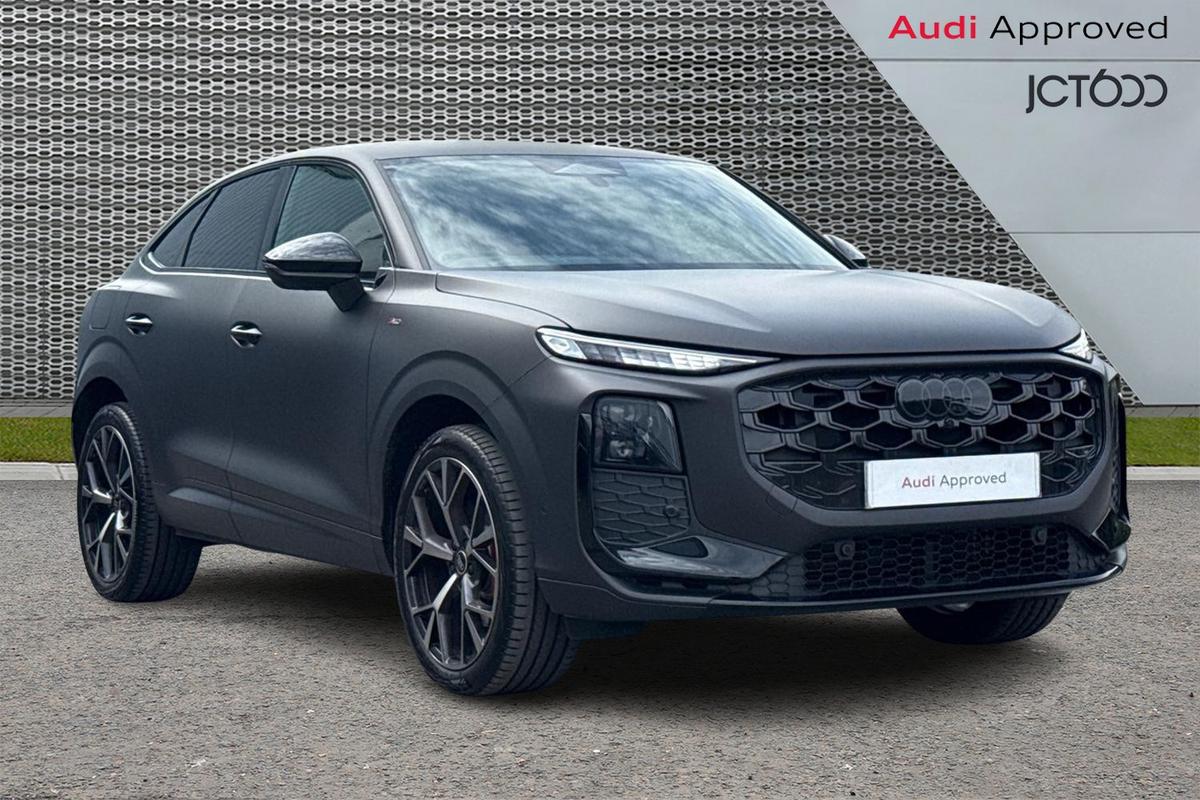 Main listing image - Audi Q3