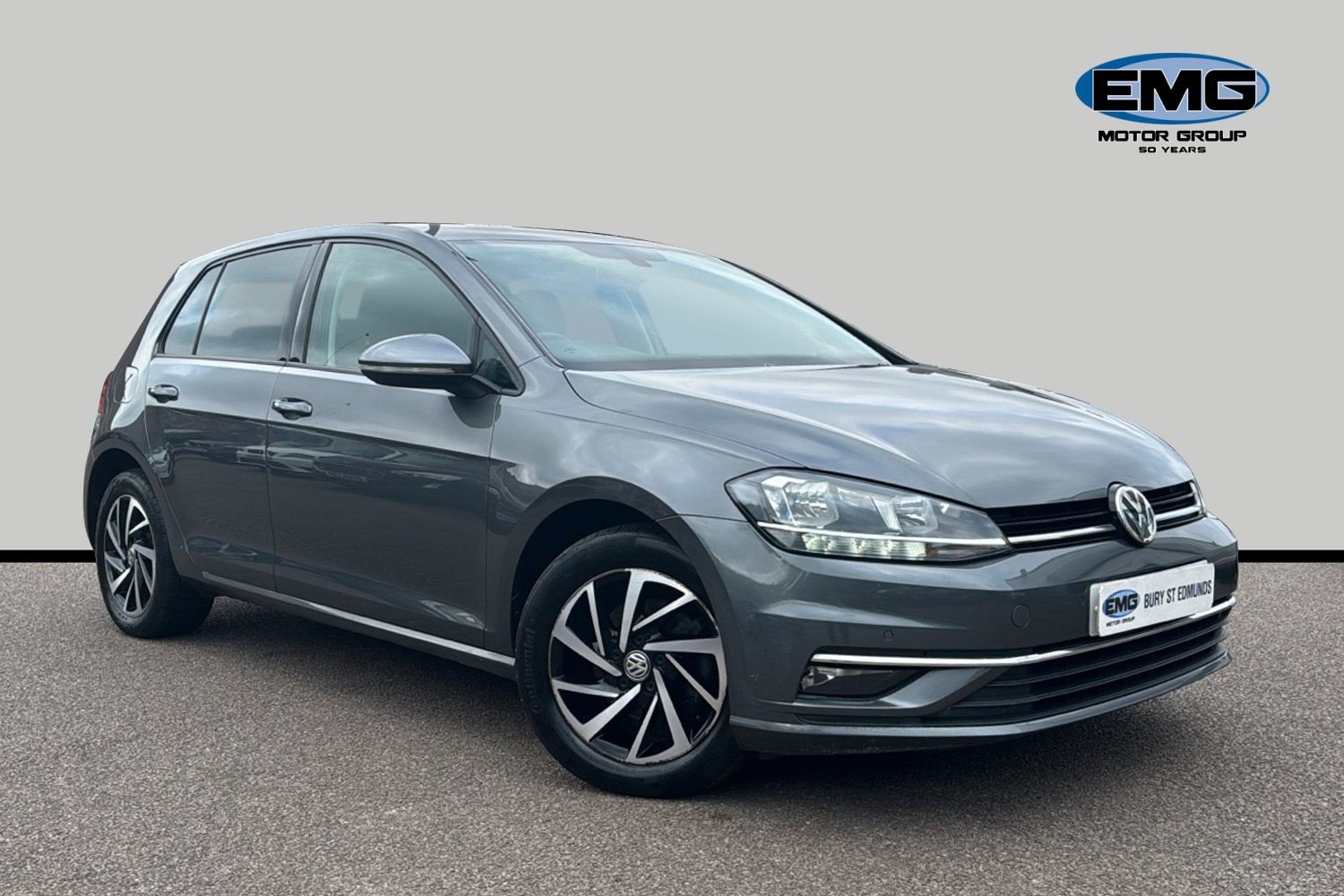 Main listing image - Volkswagen Golf