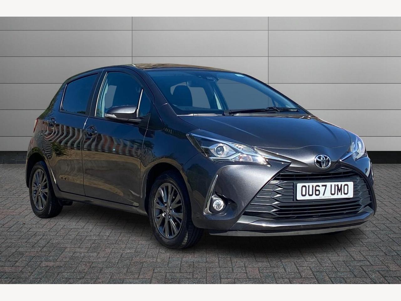 Main listing image - Toyota Yaris