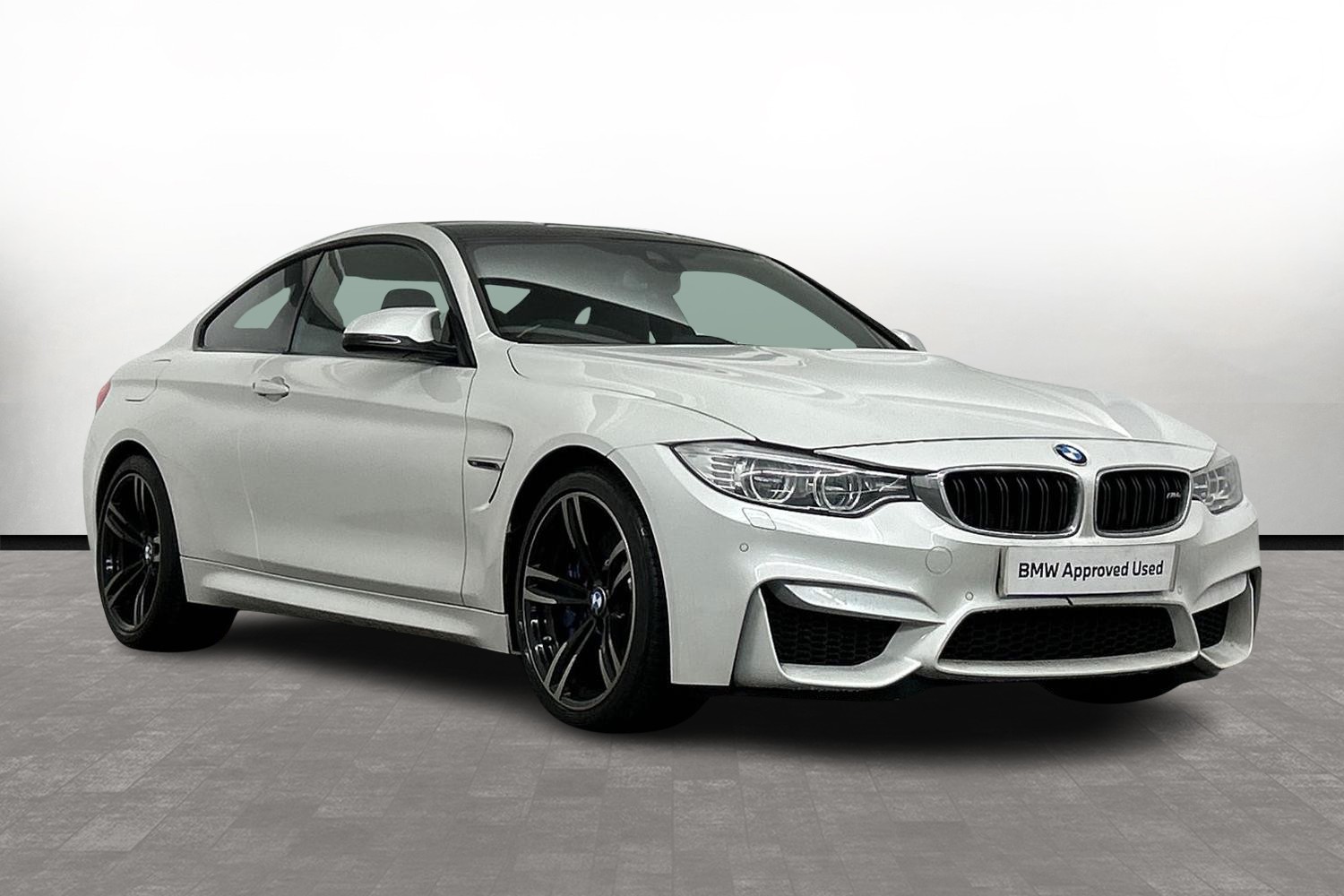 Main listing image - BMW M4