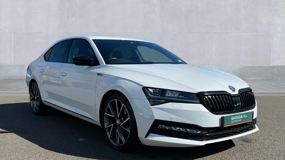 Main listing image - Skoda Superb