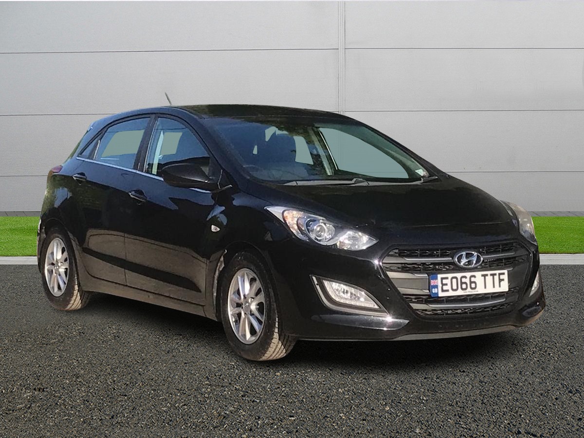 Main listing image - Hyundai i30