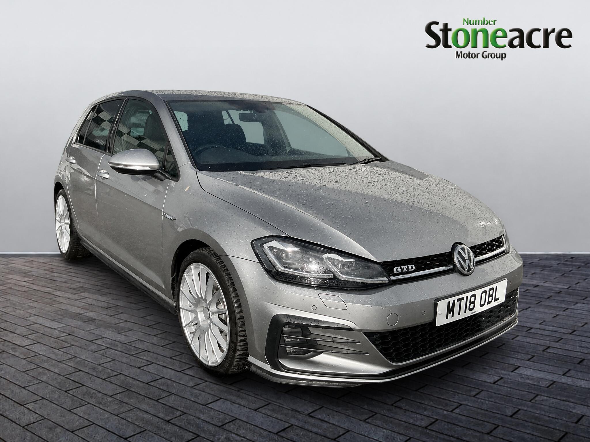 Main listing image - Volkswagen Golf