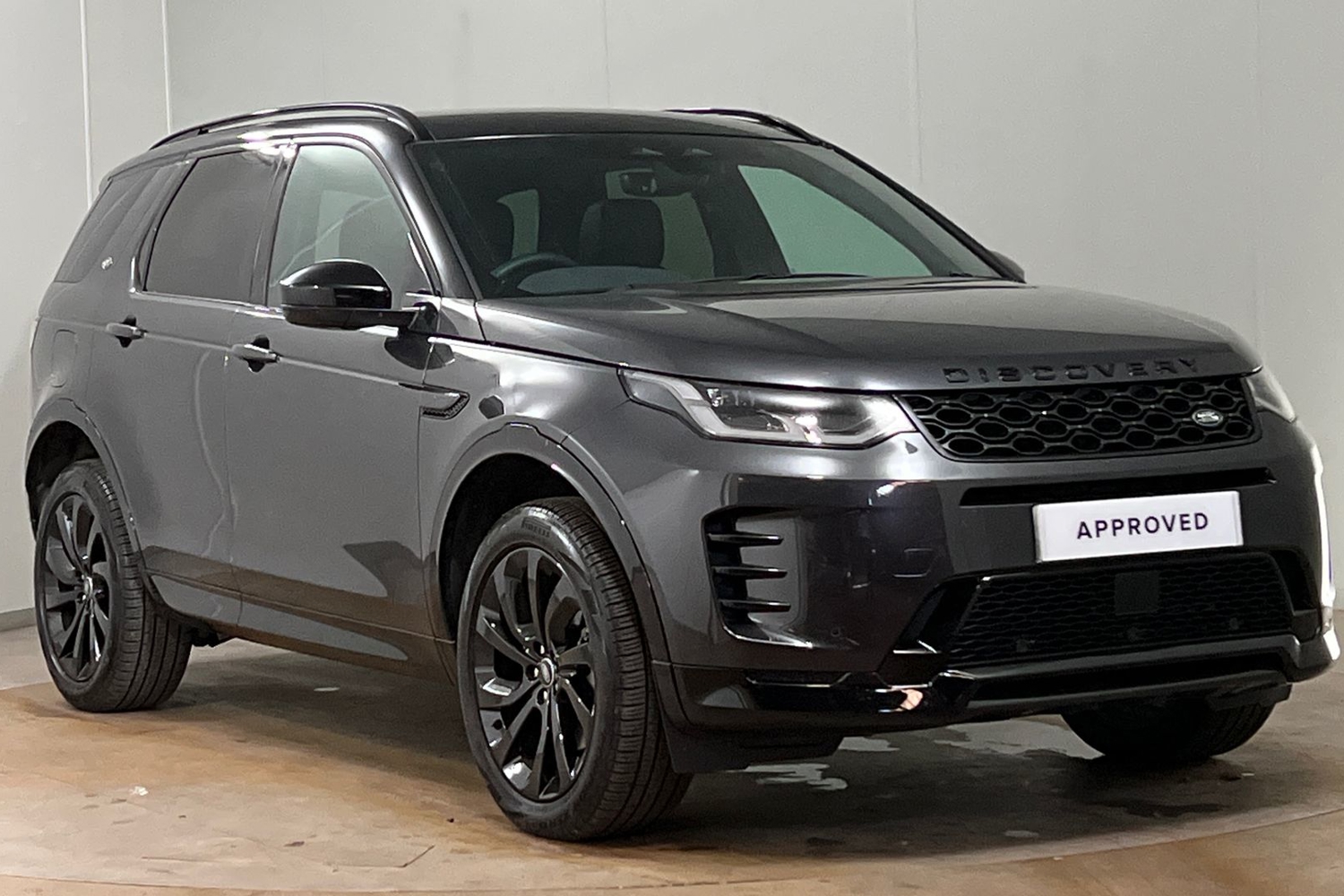 Main listing image - Land Rover Discovery Sport