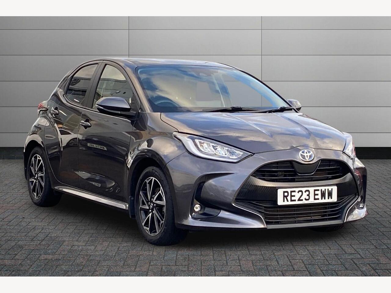 Main listing image - Toyota Yaris
