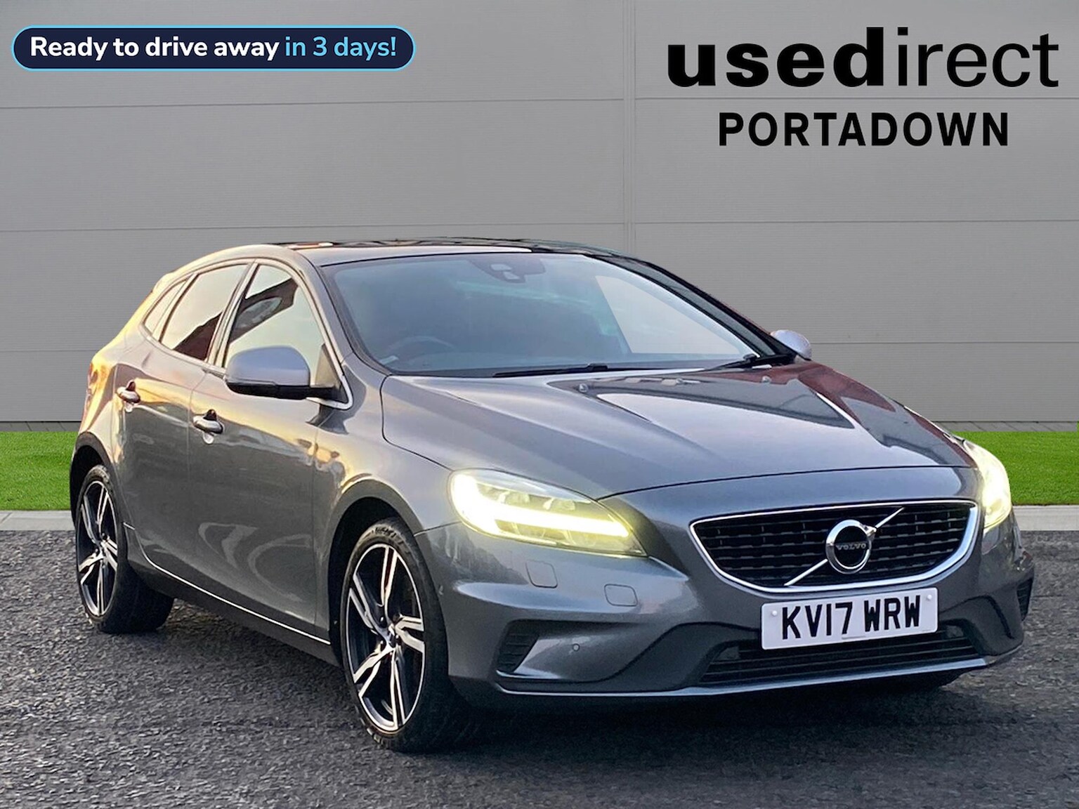 Main listing image - Volvo V40