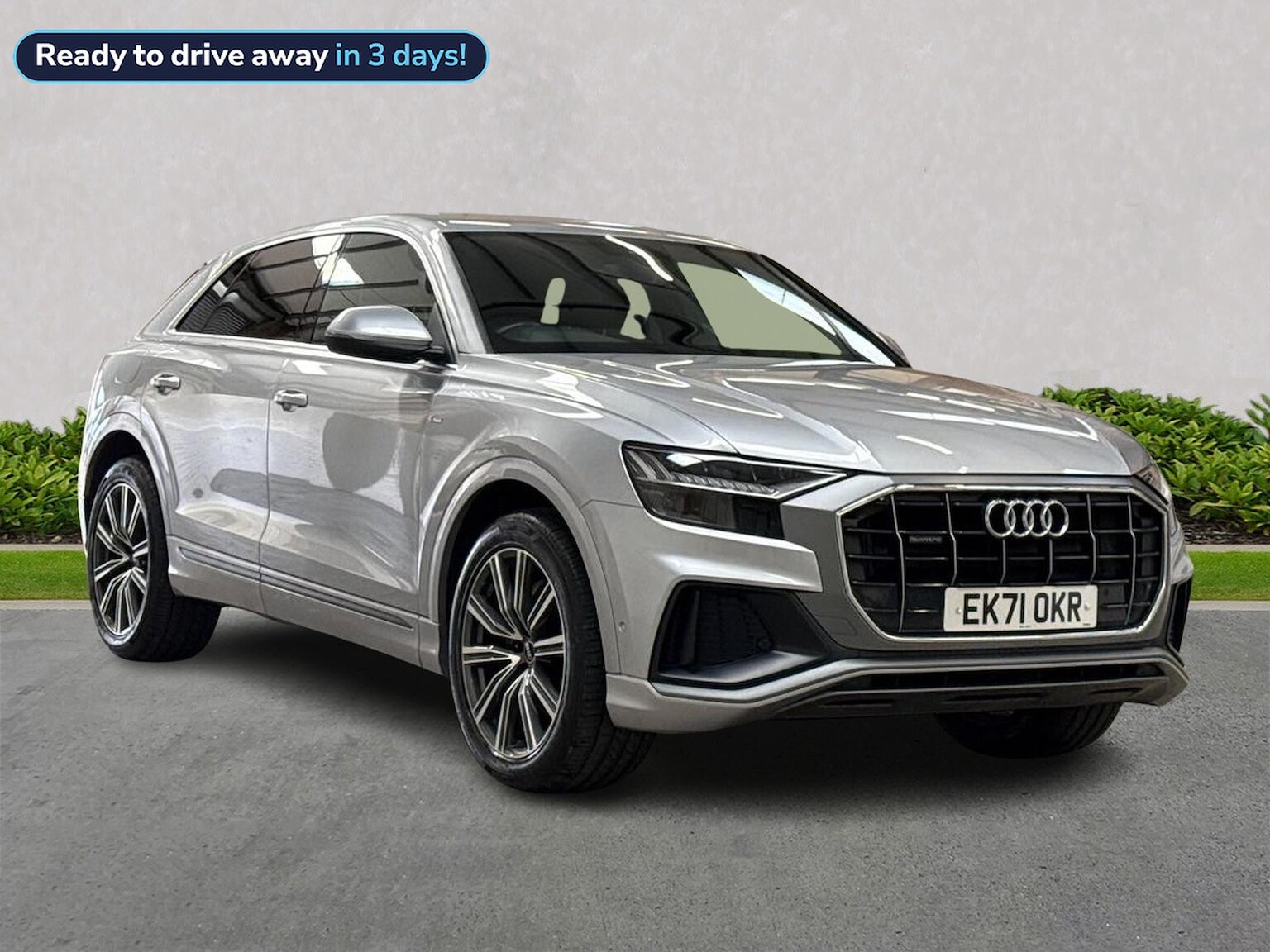 Main listing image - Audi Q8