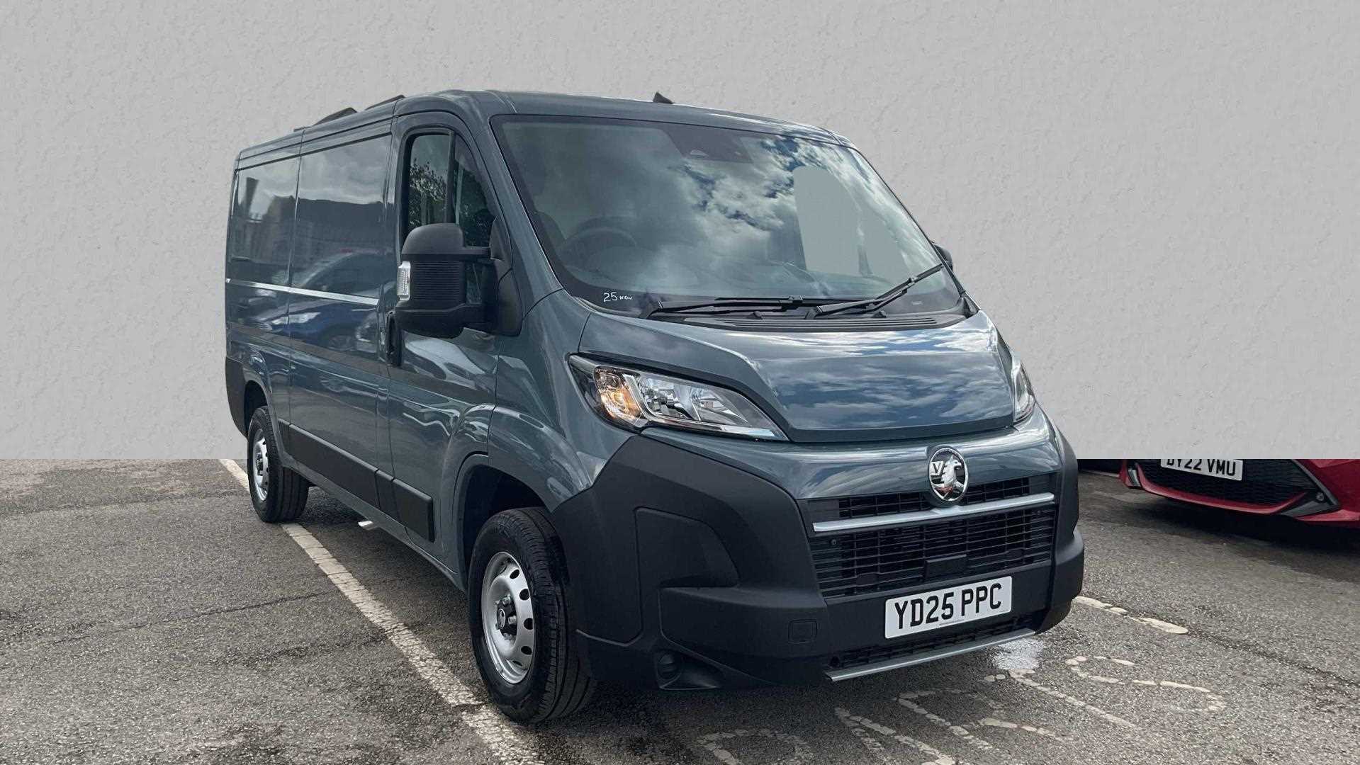 Main listing image - Vauxhall Movano