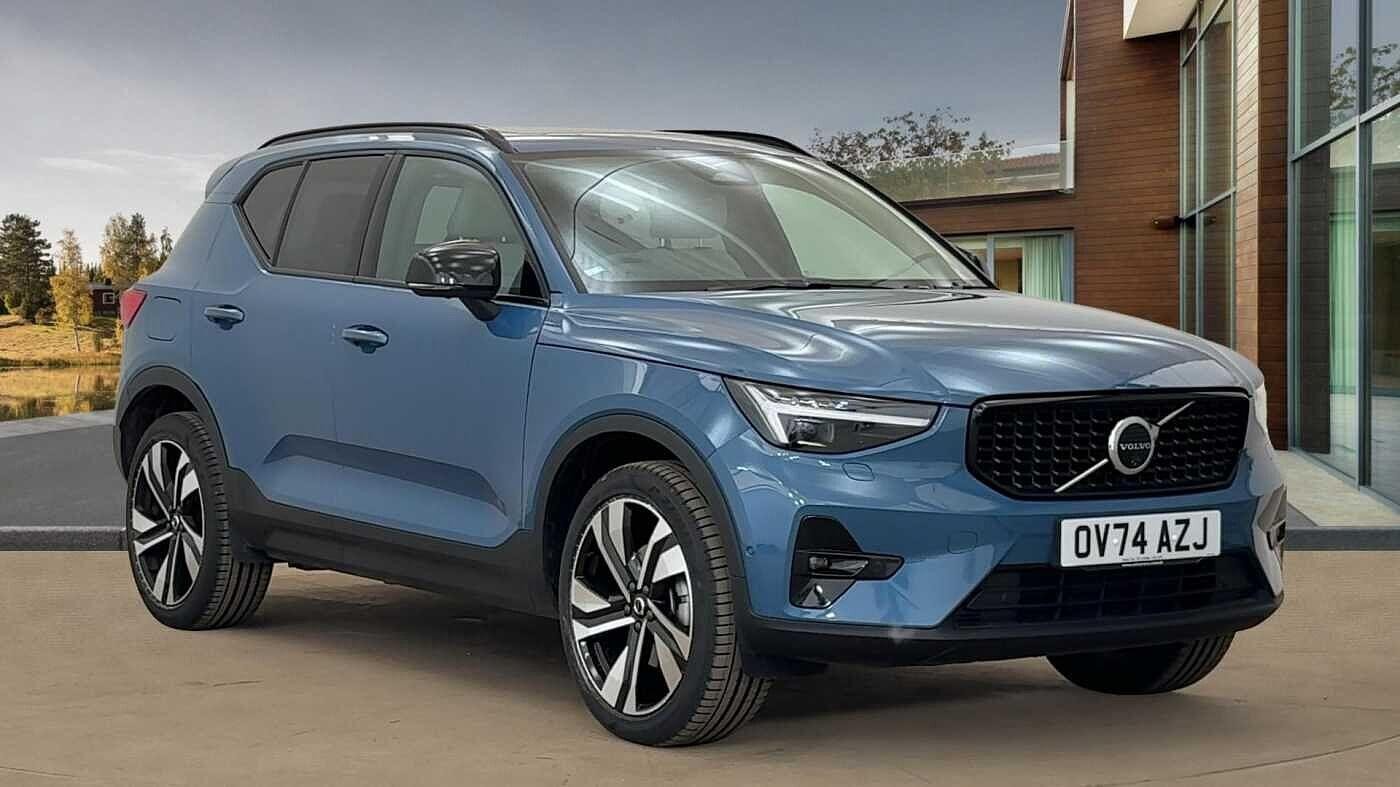 Main listing image - Volvo XC40