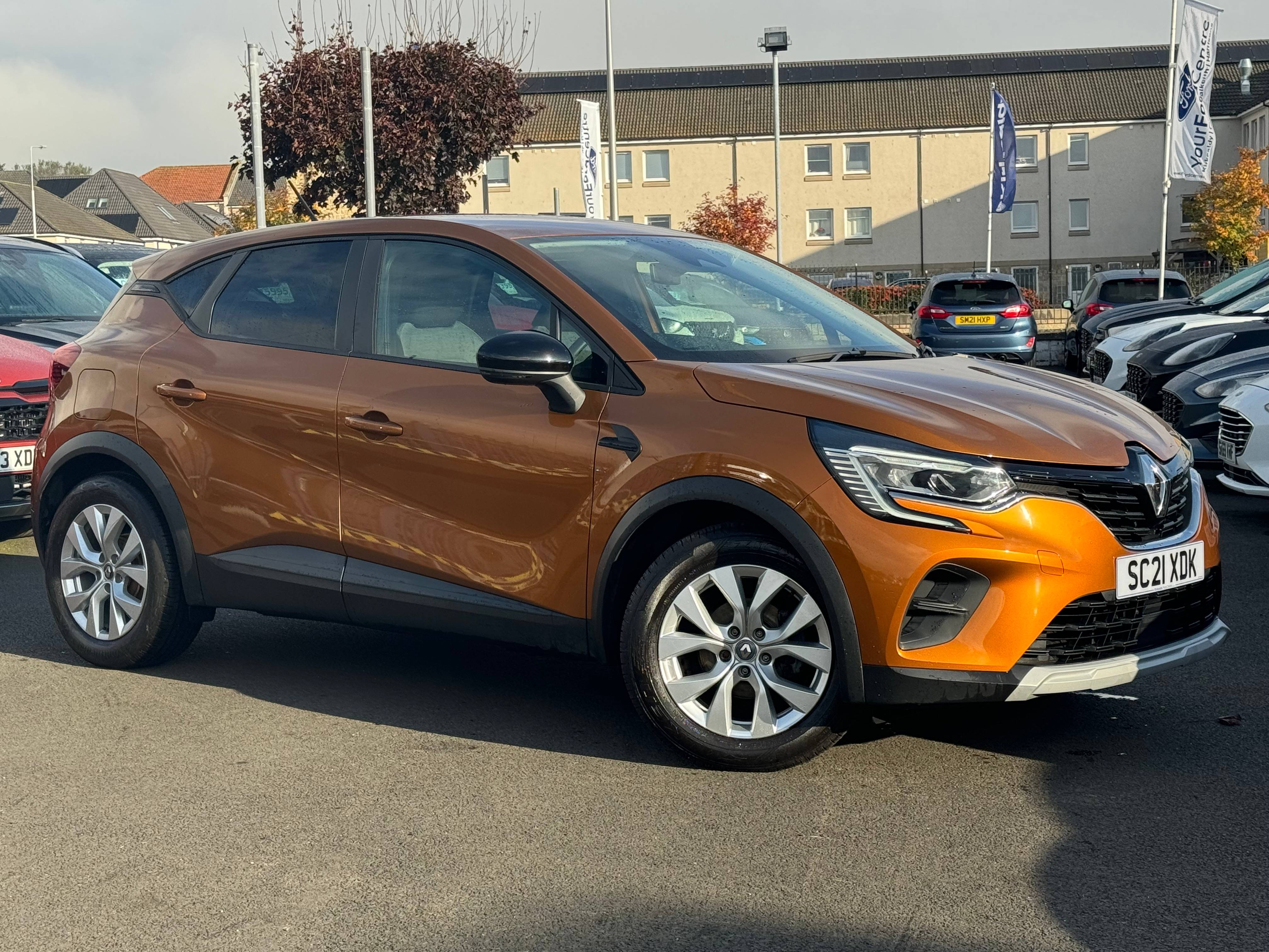 Main listing image - Renault Captur