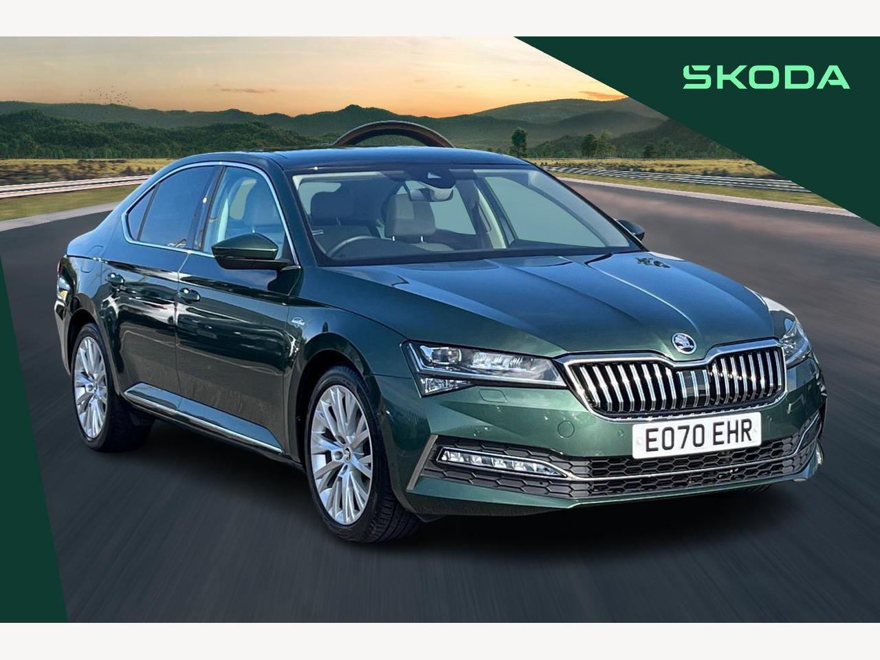Main listing image - Skoda Superb