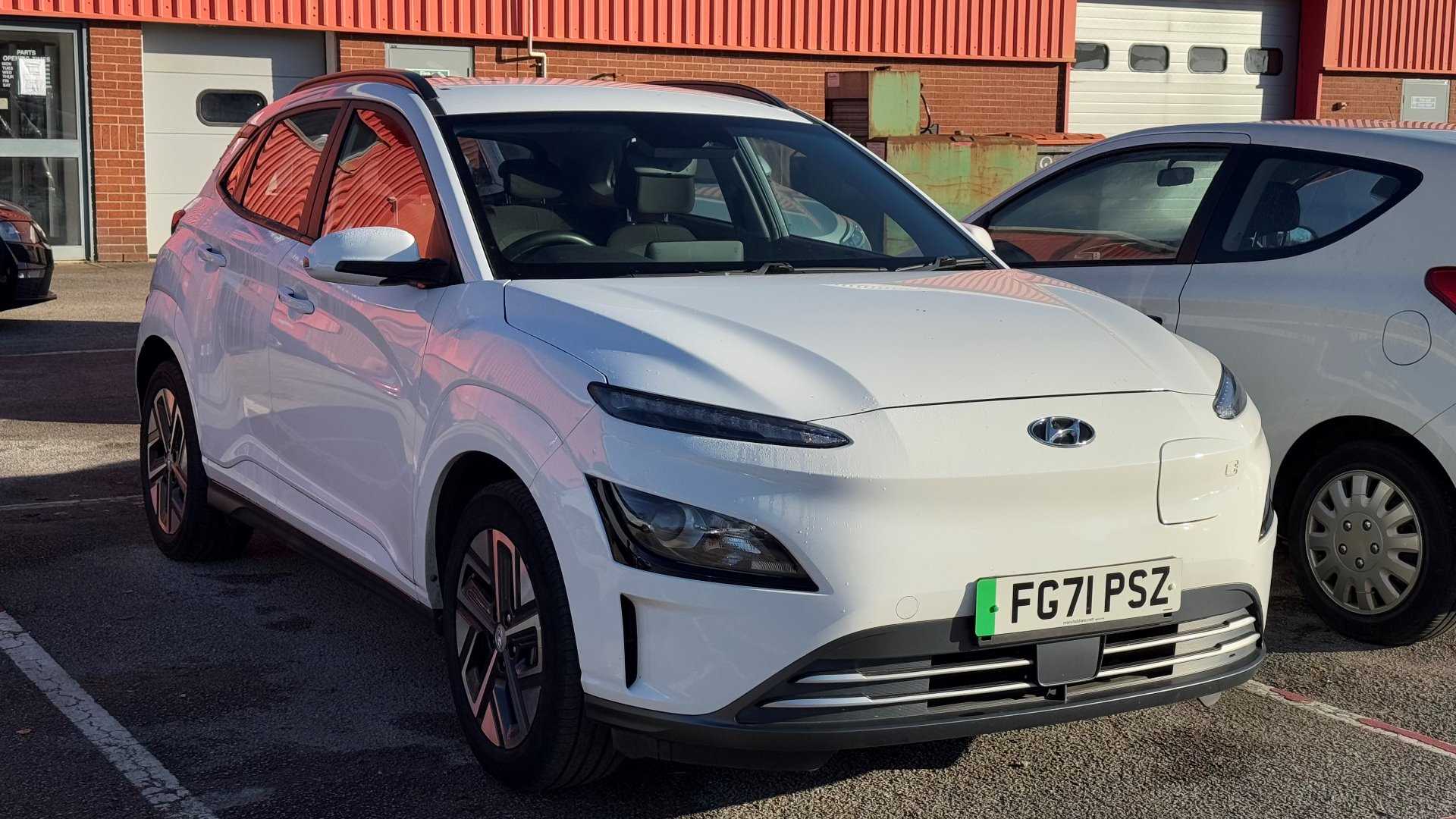 Main listing image - Hyundai Kona Electric