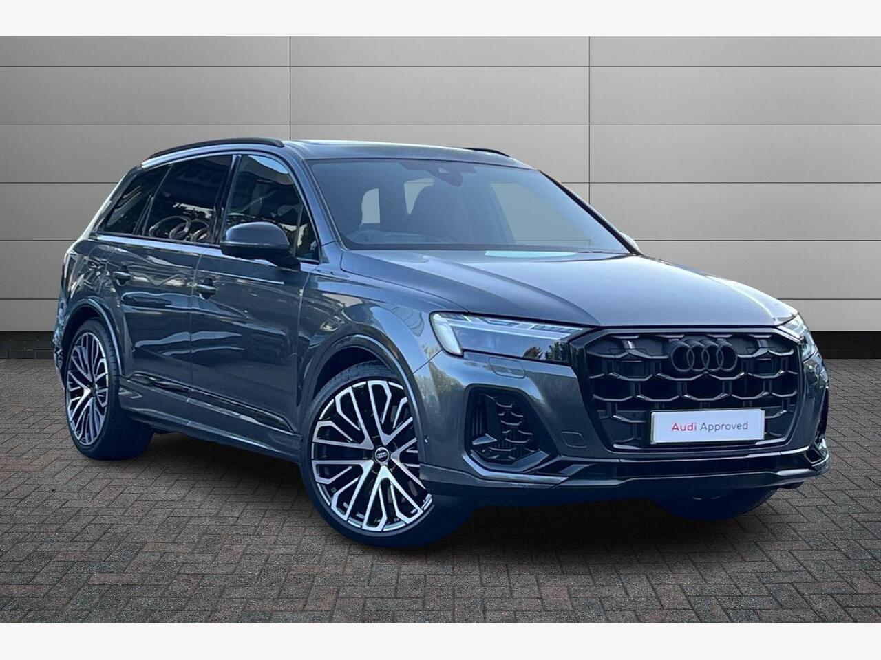 Main listing image - Audi Q7