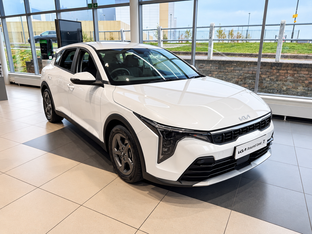 Main listing image - Kia K4