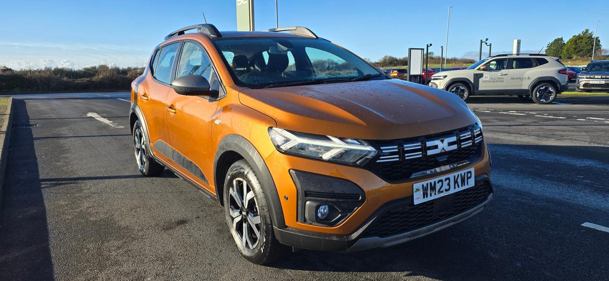 Main listing image - Dacia Sandero Stepway