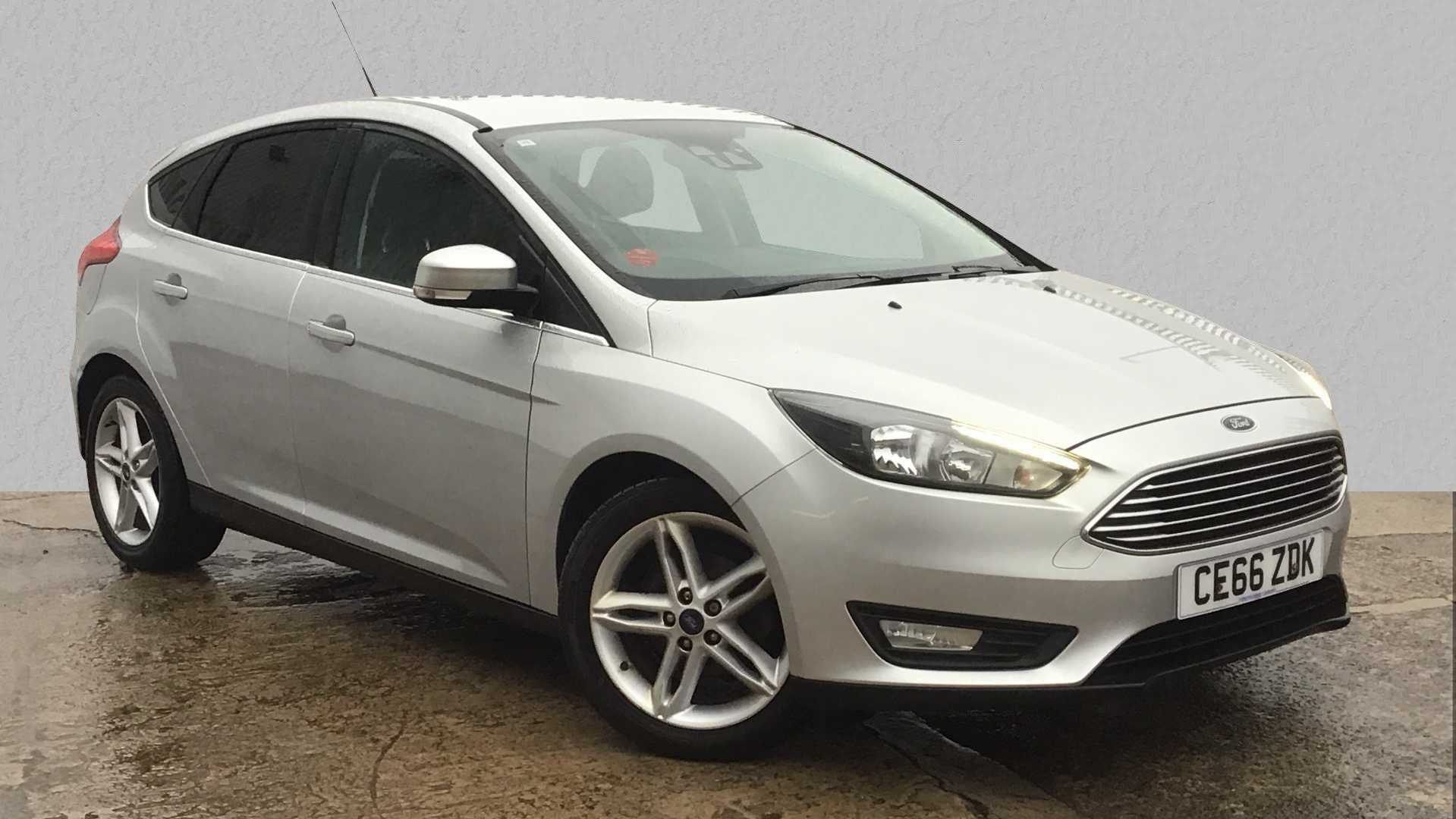 2016 FORD FOCUS