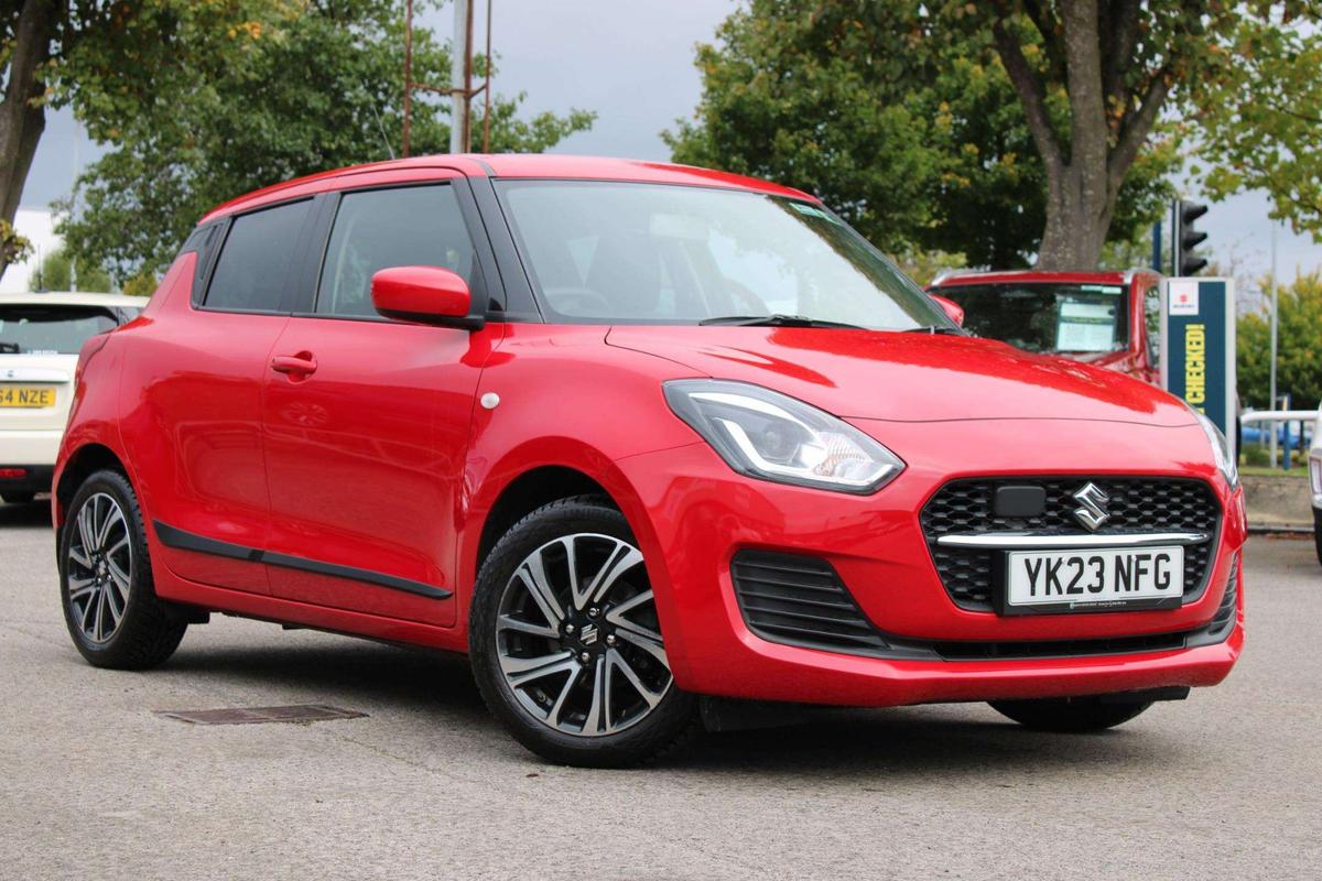 Main listing image - Suzuki Swift
