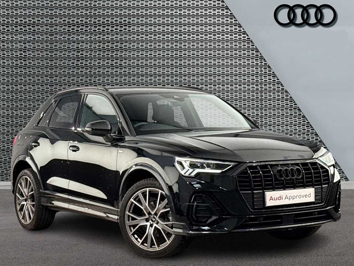 Main listing image - Audi Q3