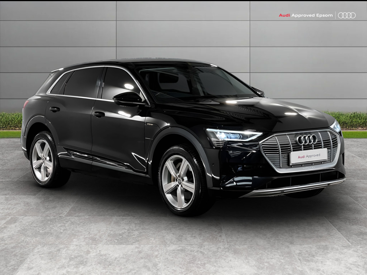 Main listing image - Audi e-tron