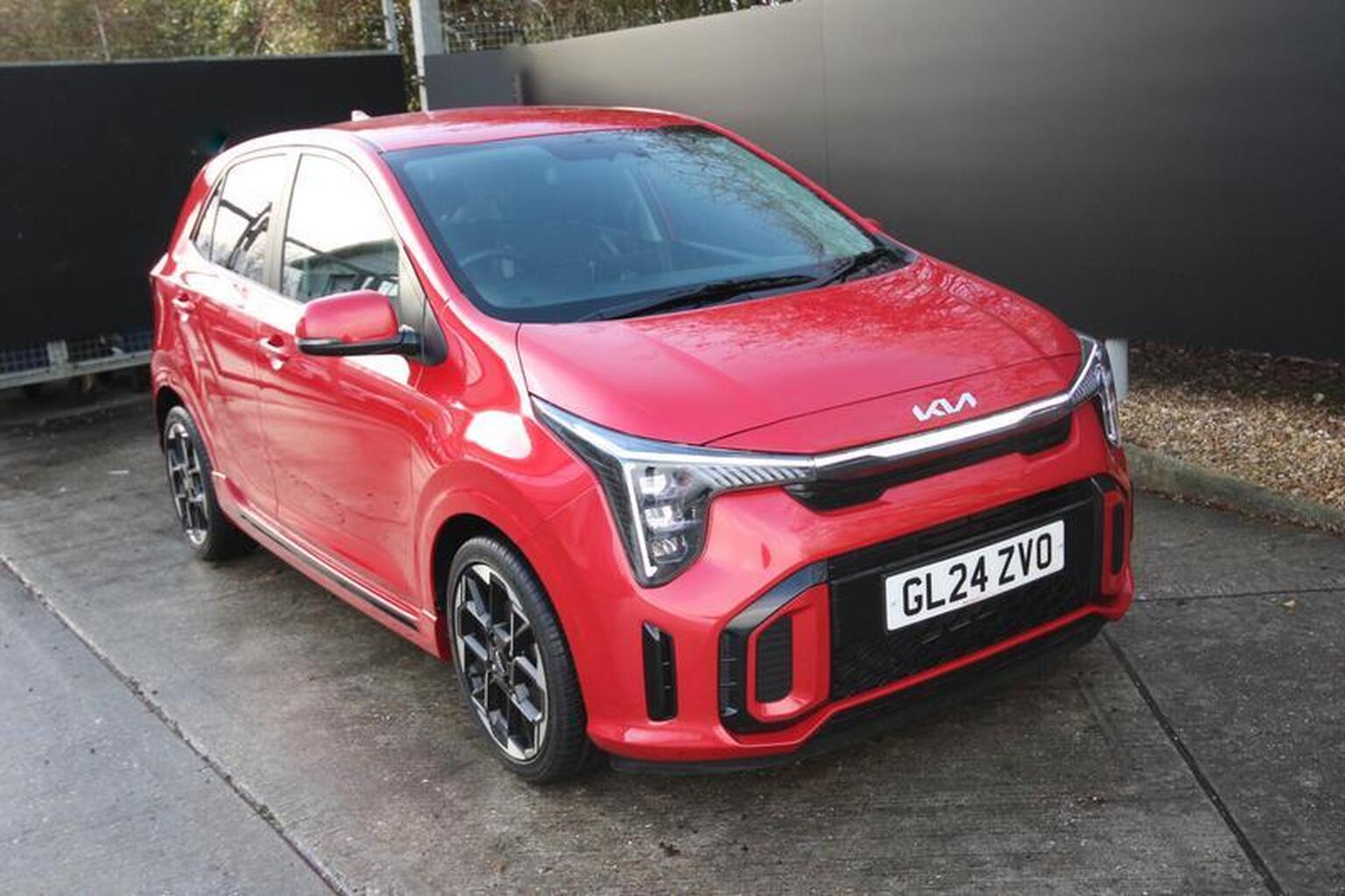 Main listing image - Kia Picanto