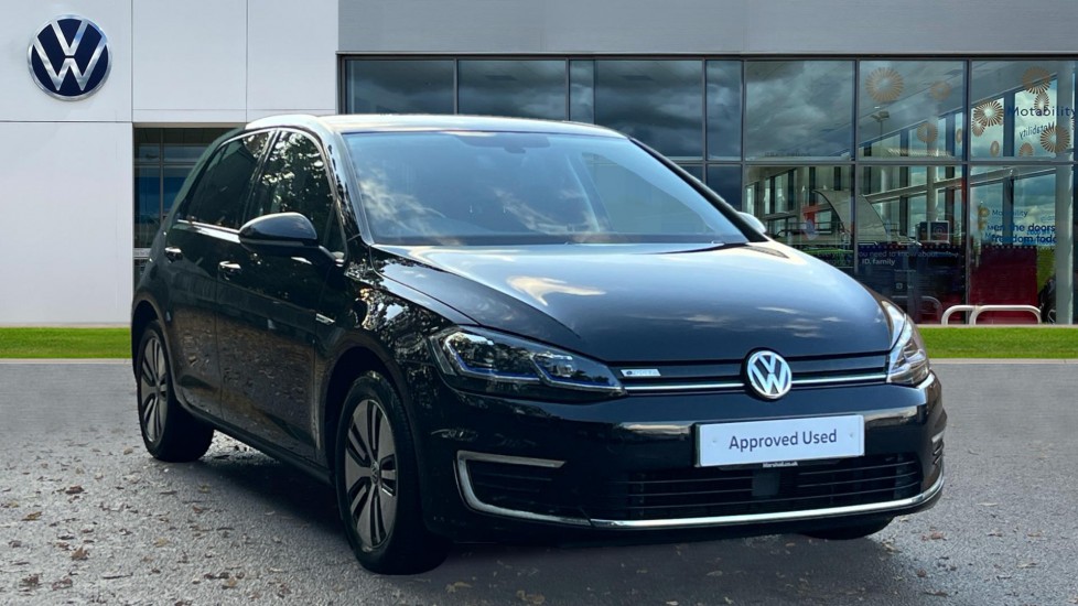 Main listing image - Volkswagen e-Golf