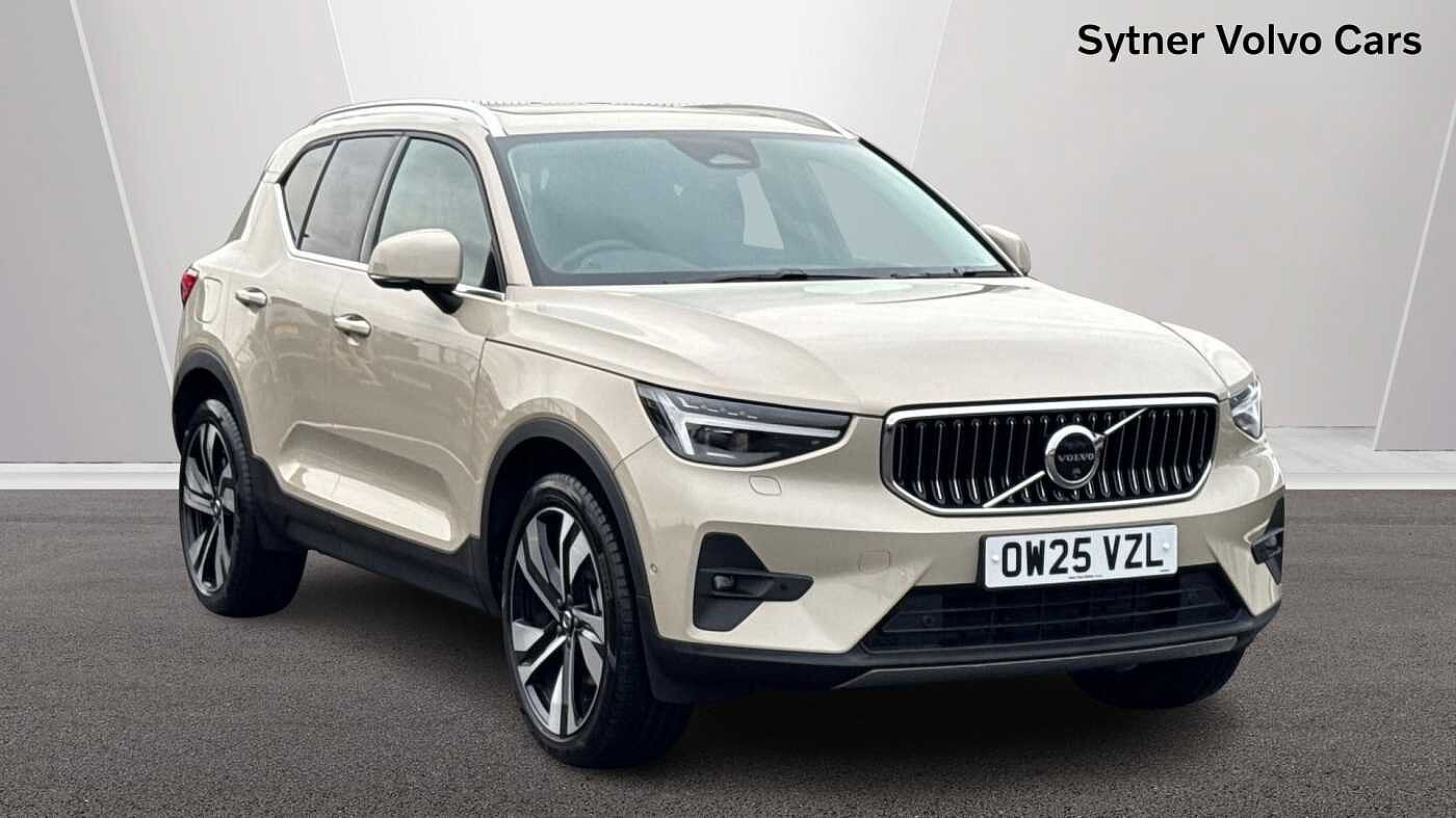 Main listing image - Volvo XC40