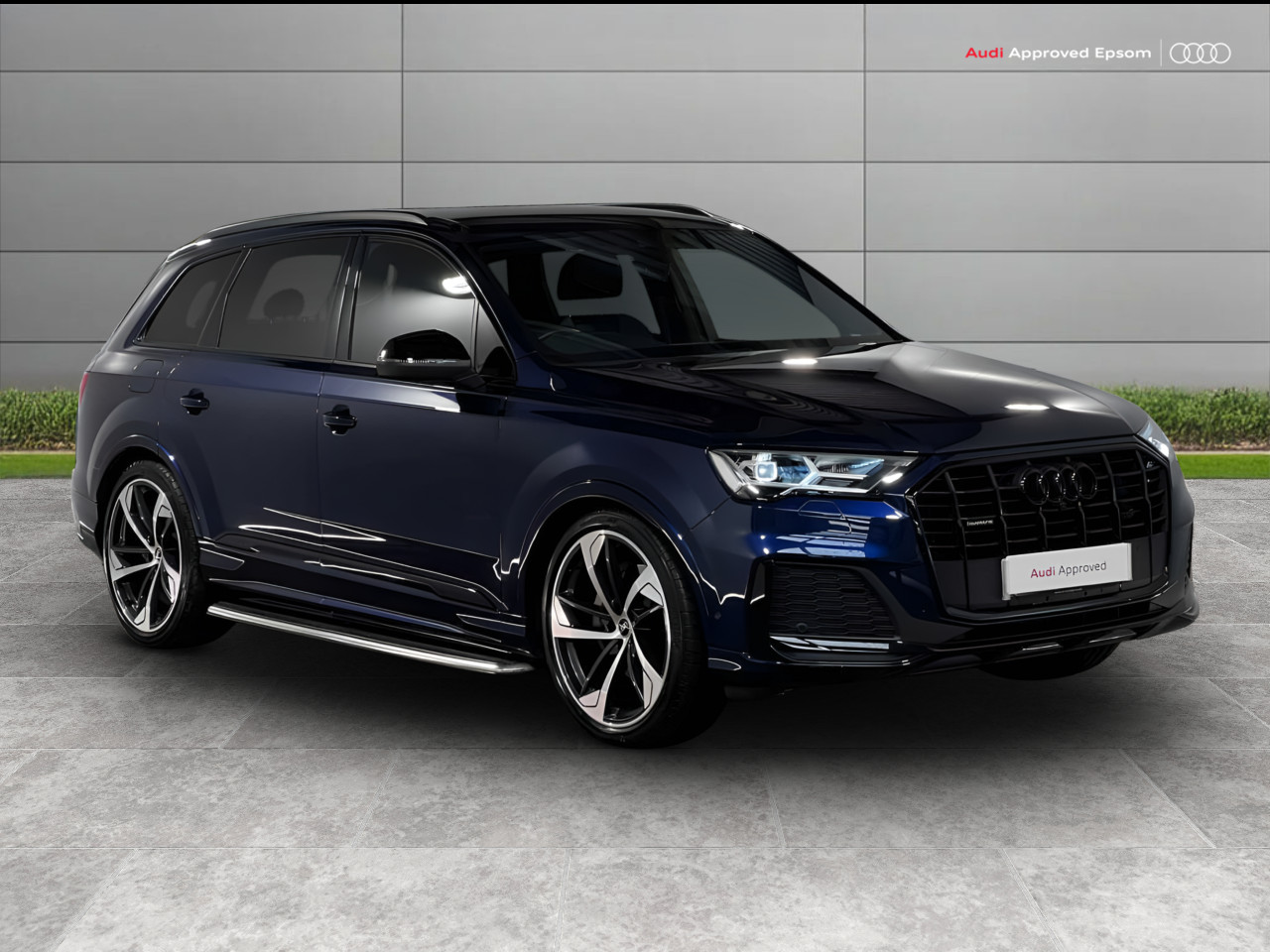 Main listing image - Audi Q7