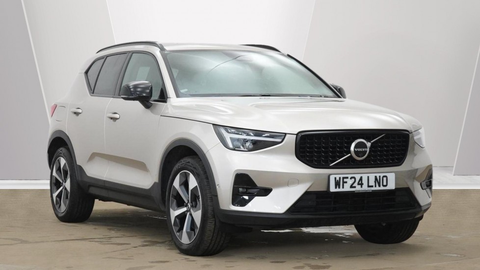 Main listing image - Volvo XC40