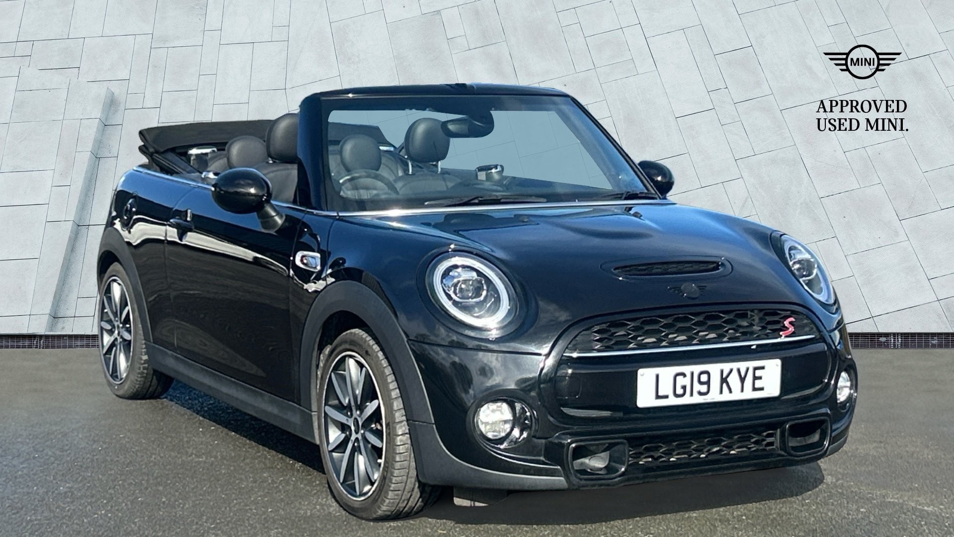 Main listing image - MINI Convertible