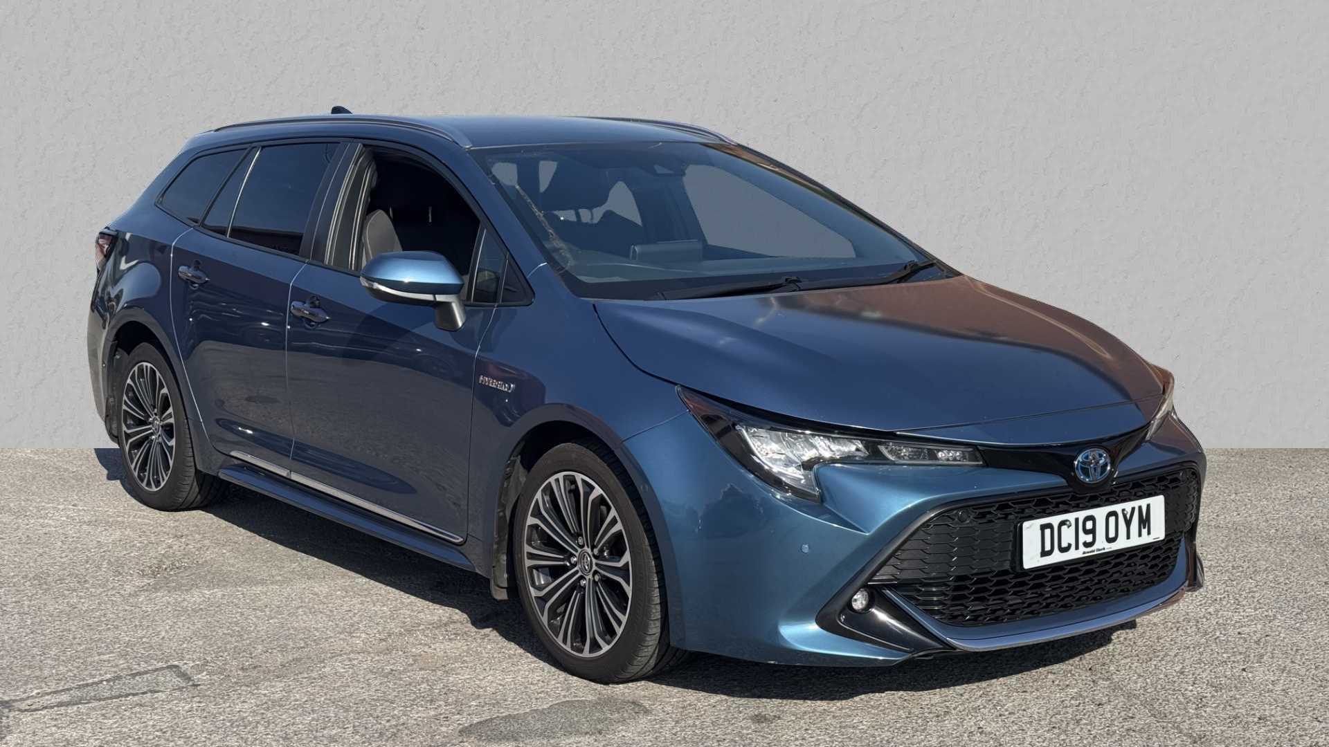 Main listing image - Toyota Corolla Touring Sport