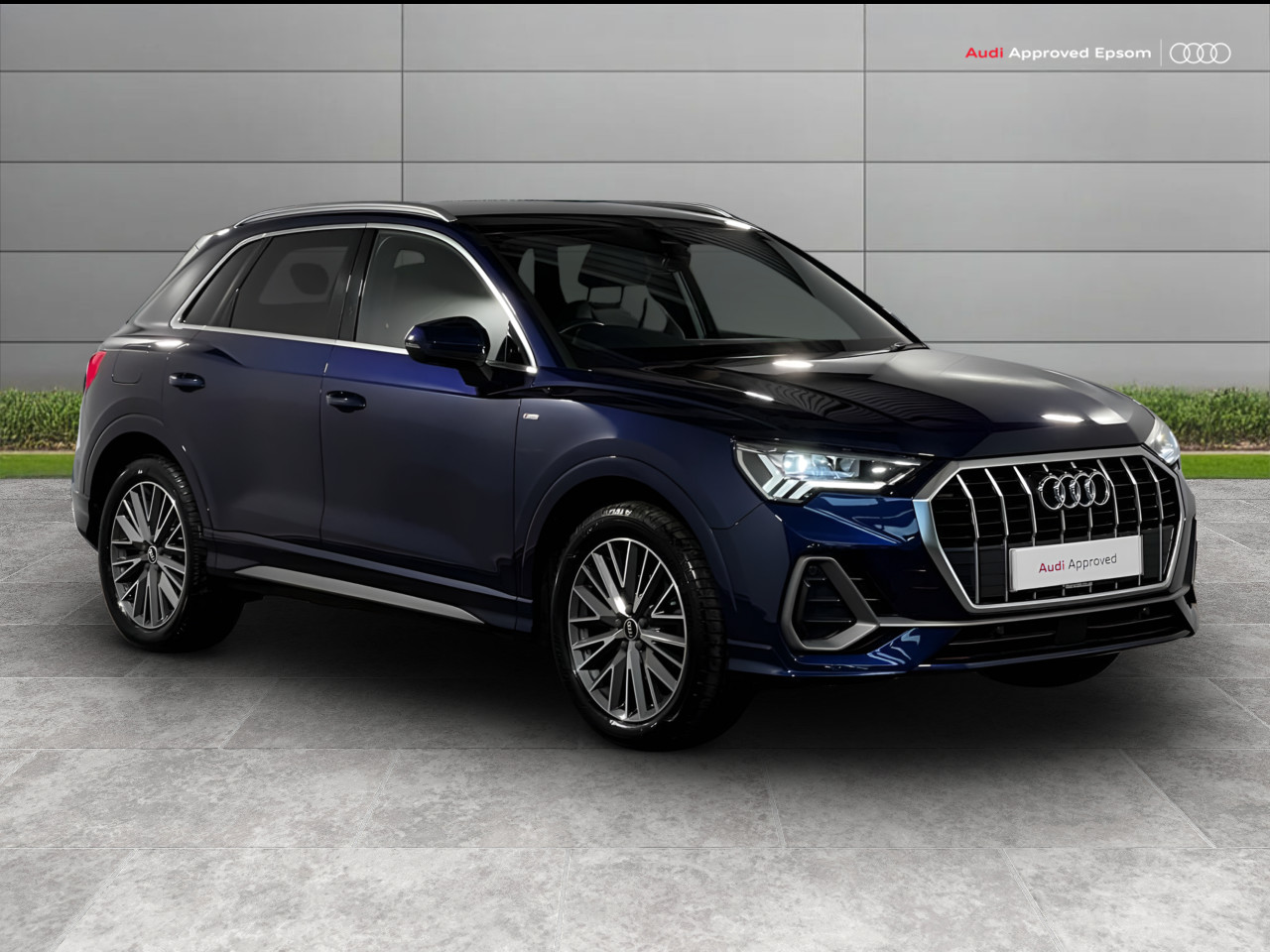 Main listing image - Audi Q3