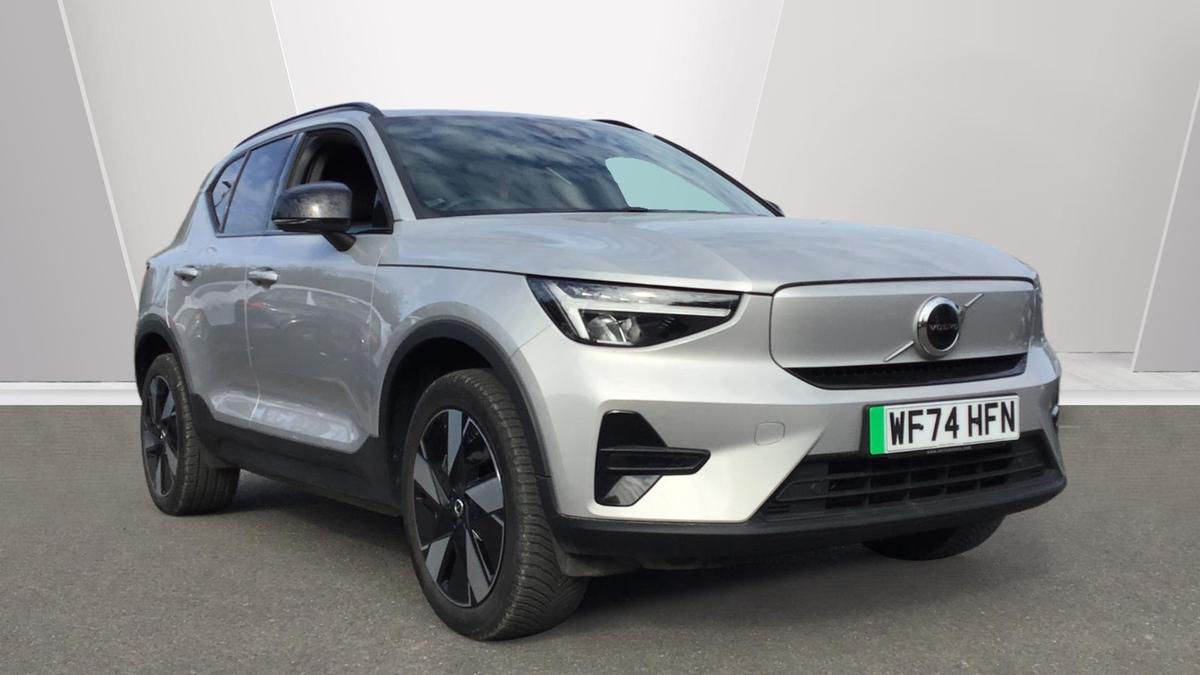 Main listing image - Volvo XC40