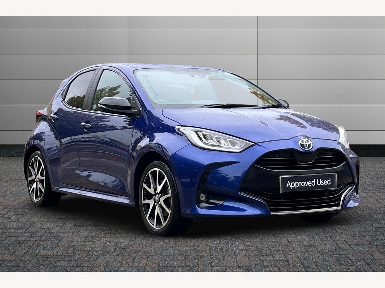 Main listing image - Toyota Yaris