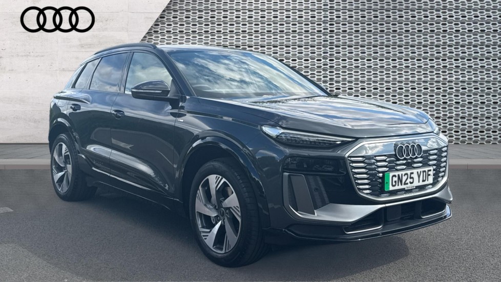 Main listing image - Audi Q6 e-tron