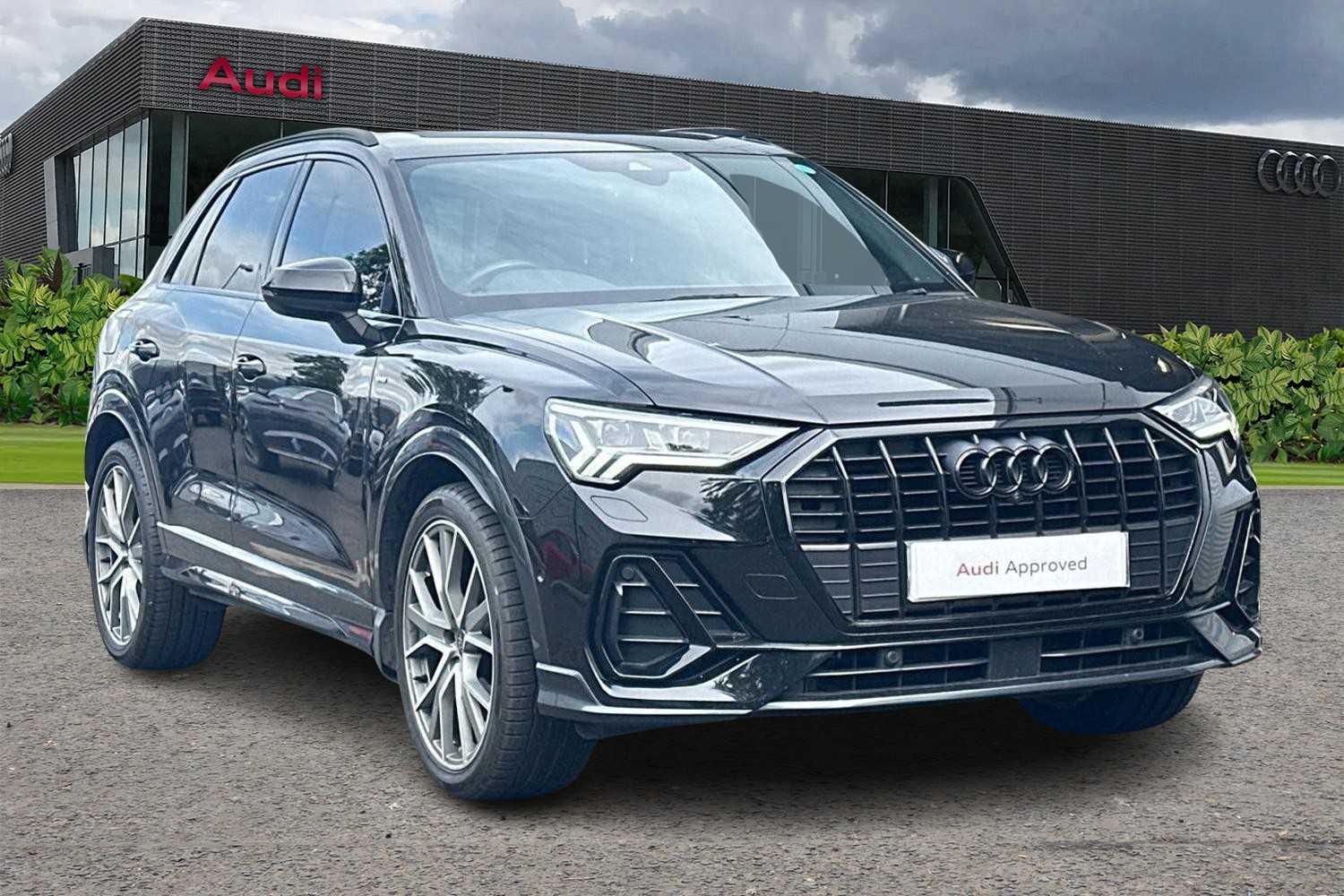 Main listing image - Audi Q3