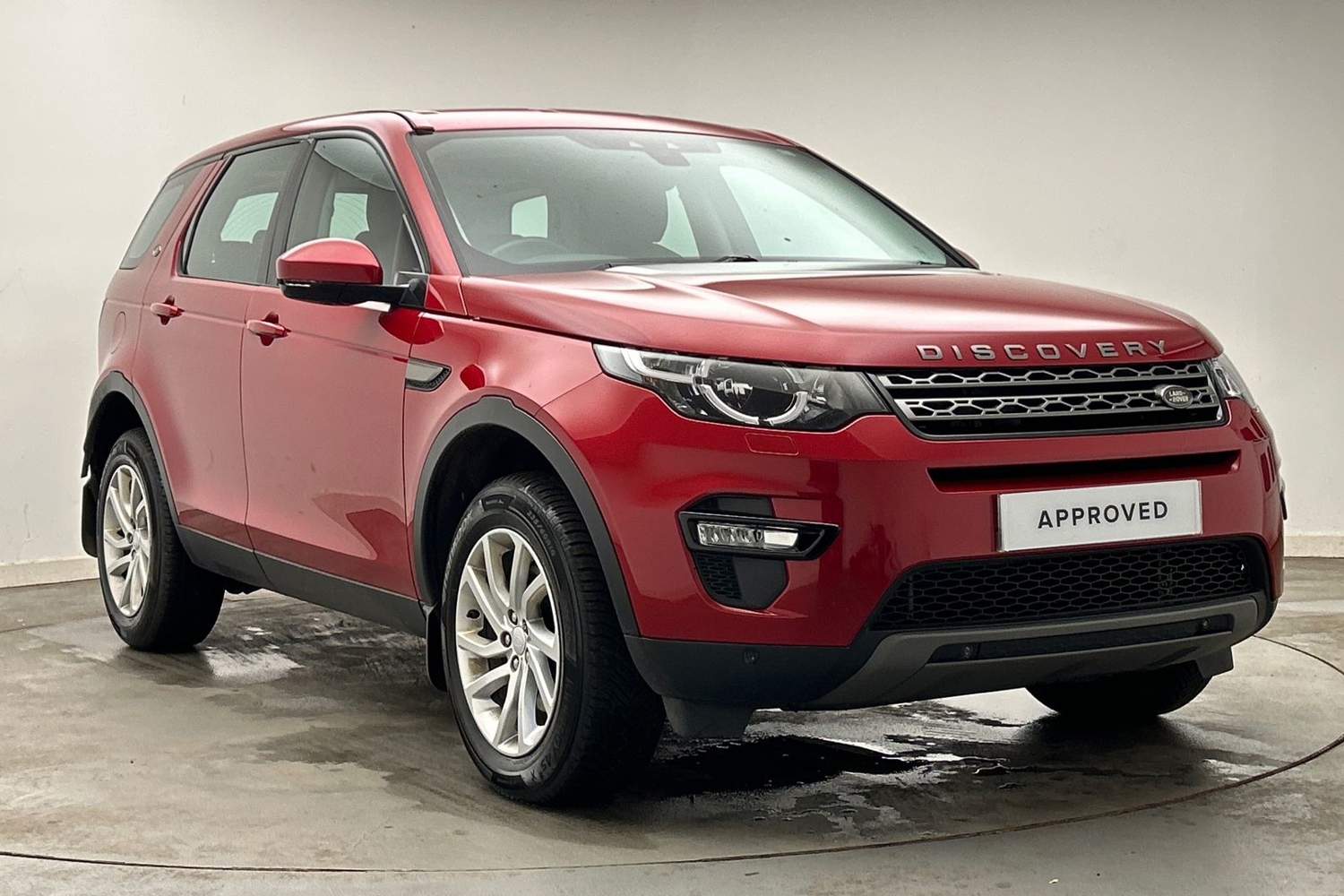 Main listing image - Land Rover Discovery Sport