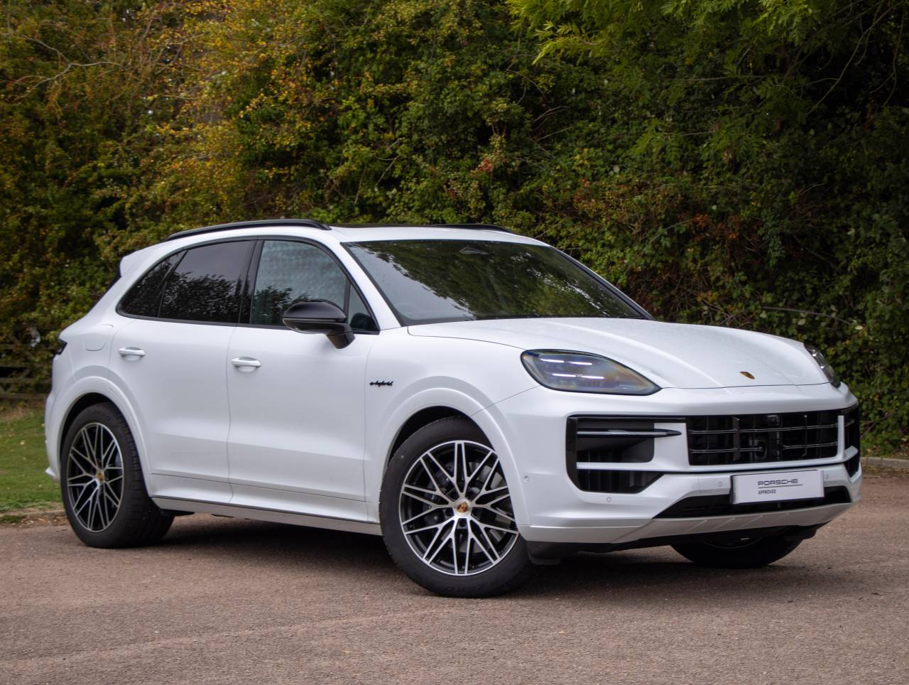 Main listing image - Porsche Cayenne