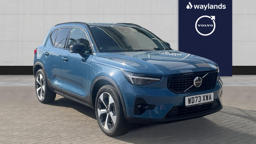 Main listing image - Volvo XC40