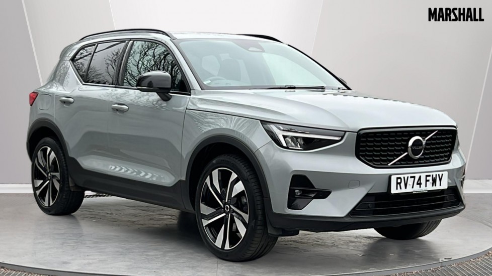 Main listing image - Volvo XC40