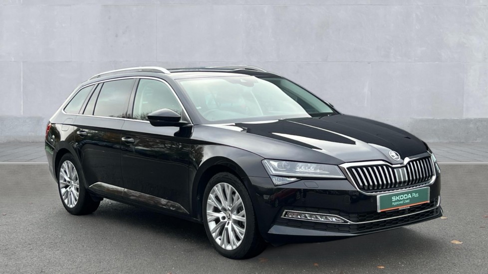 Main listing image - Skoda Superb Estate