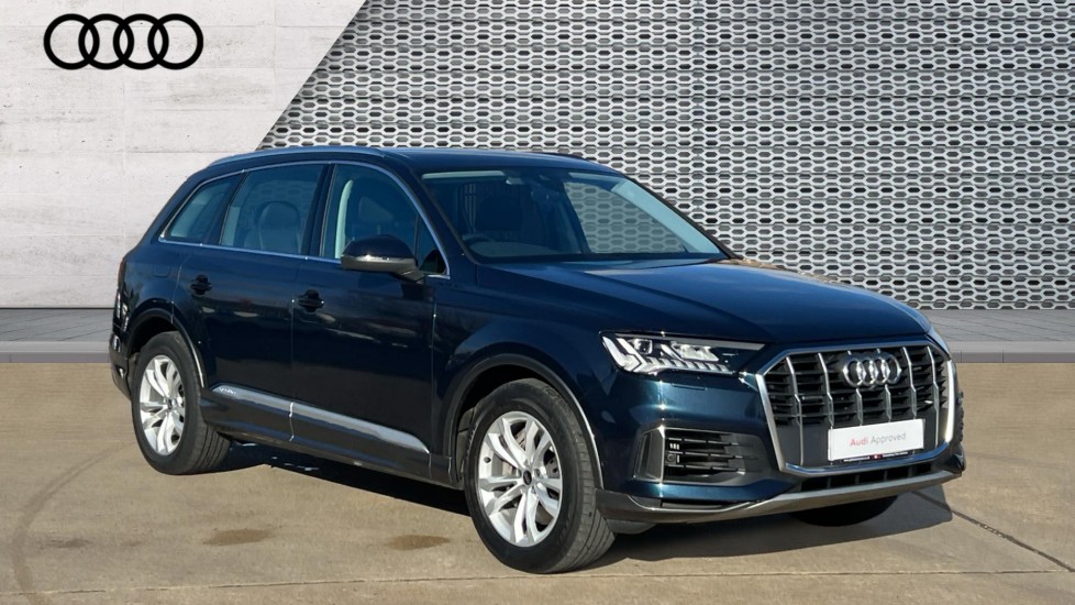 Main listing image - Audi Q7